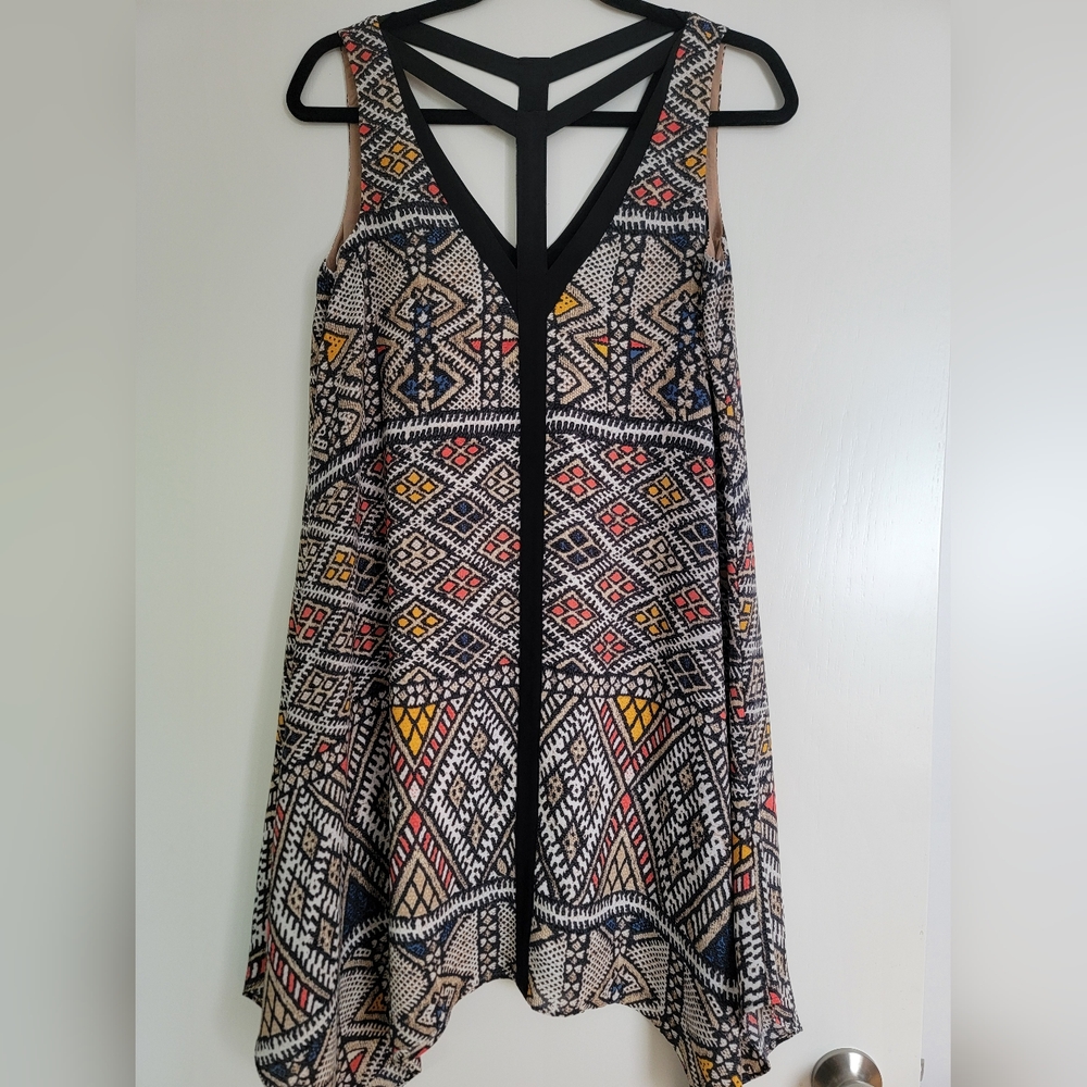 BCBG Women's Dress Sz XS NWOT - Picture 2 of 7
